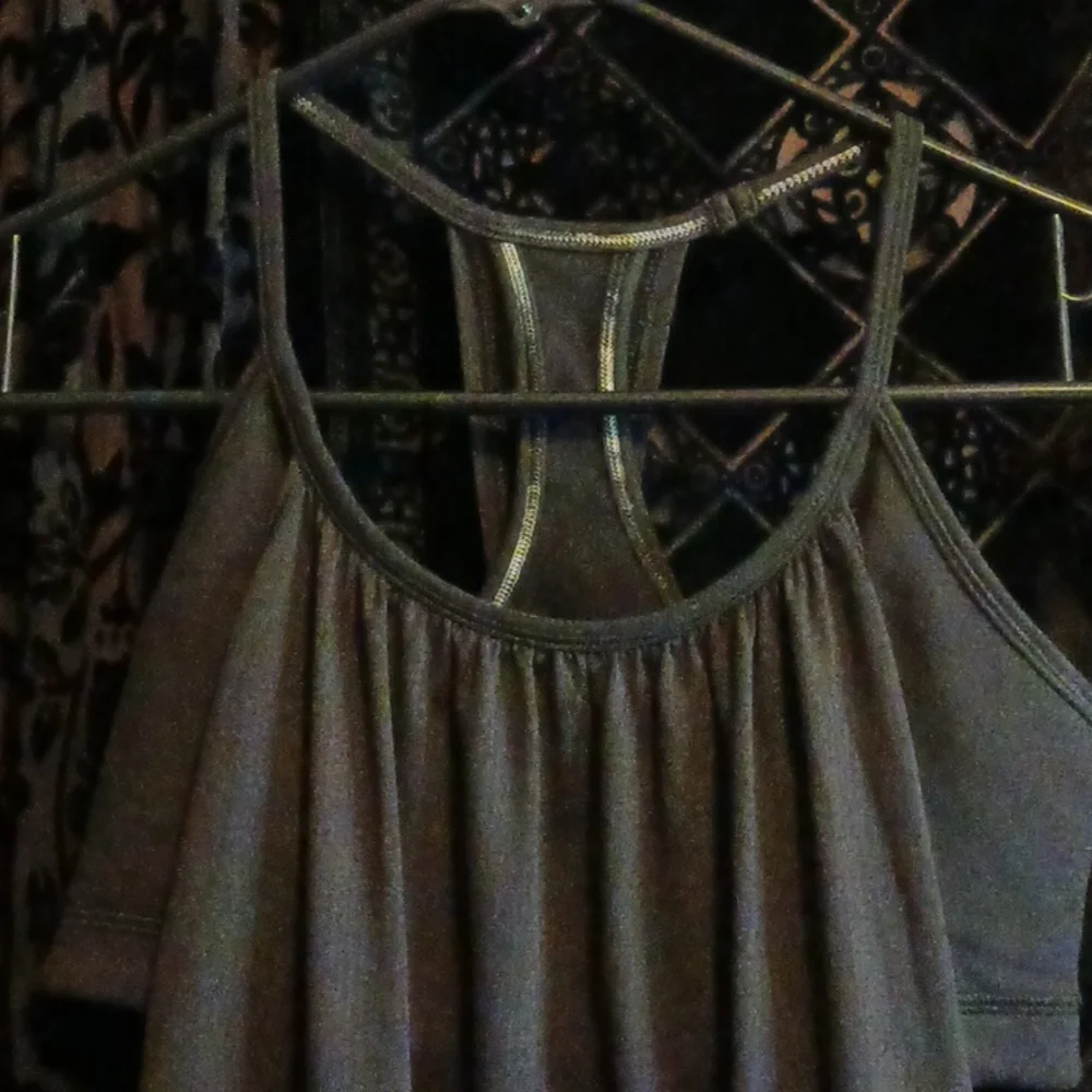 Lululemon Top - Picture 6 of 8